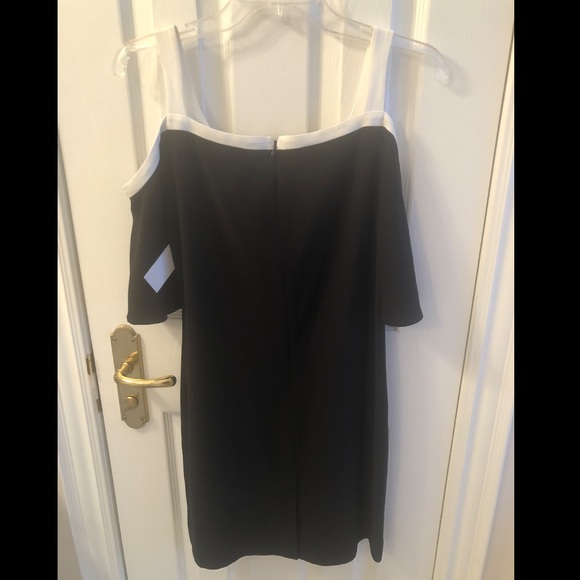 Summer/Cocktail Dress - Picture 3 of 4